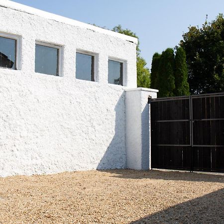 Hill House Lodge Sleeps 6 Overlooking The Rock Of Cashel Cashel (Tipperary) Exterior foto