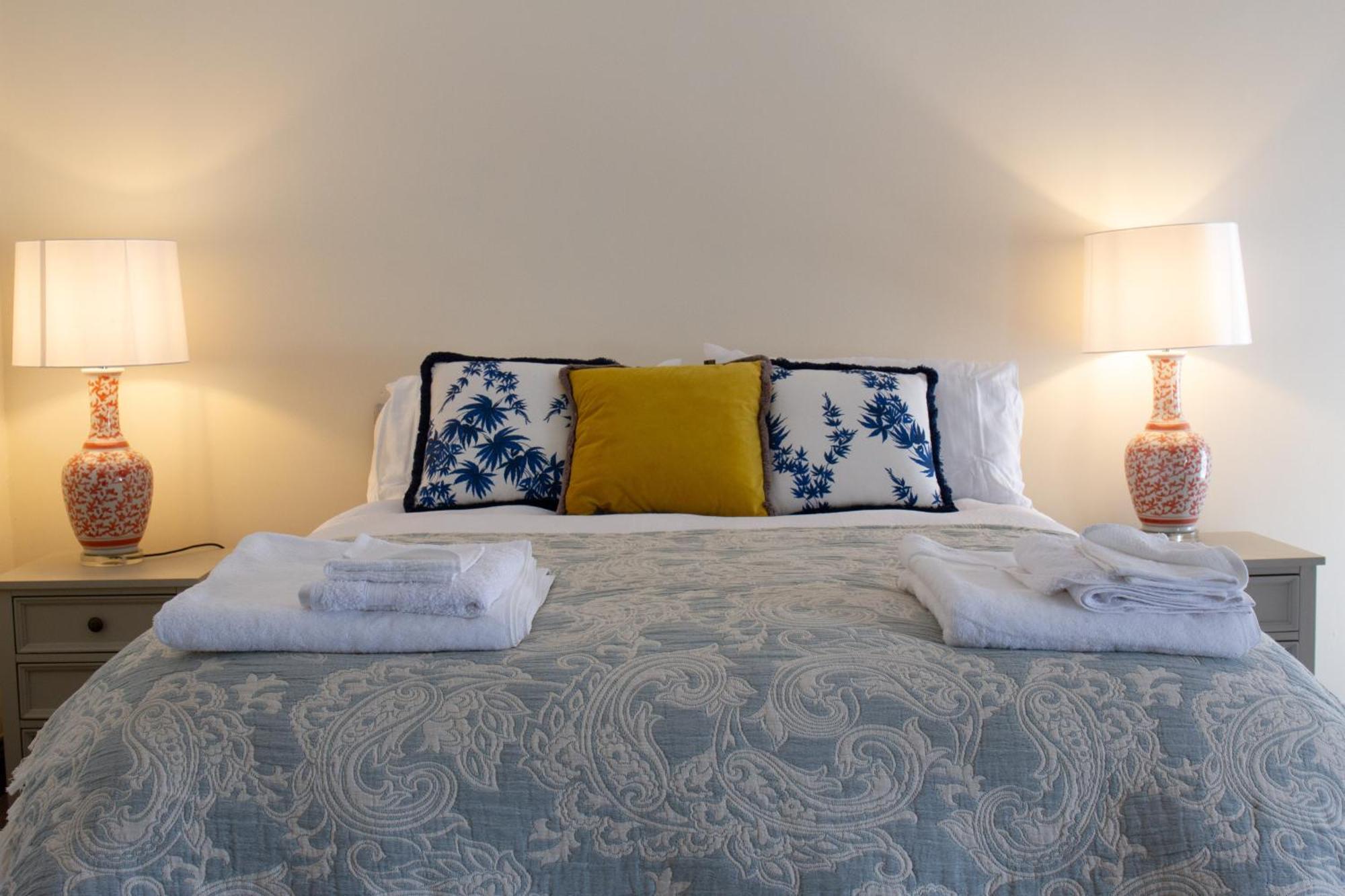 Hill House Lodge Sleeps 6 Overlooking The Rock Of Cashel Cashel (Tipperary) Exterior foto