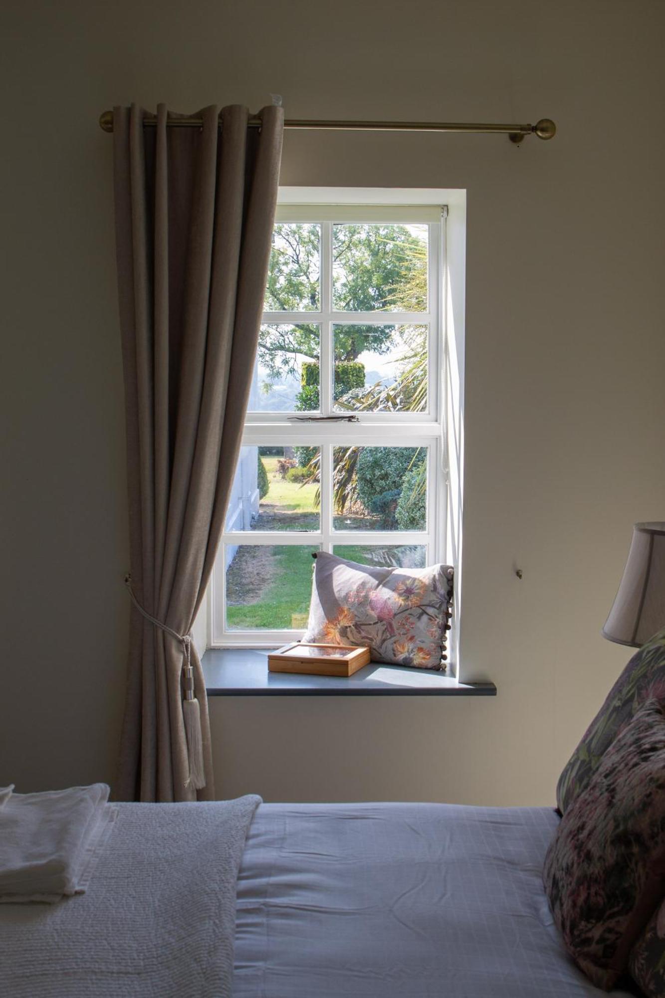 Hill House Lodge Sleeps 6 Overlooking The Rock Of Cashel Cashel (Tipperary) Exterior foto